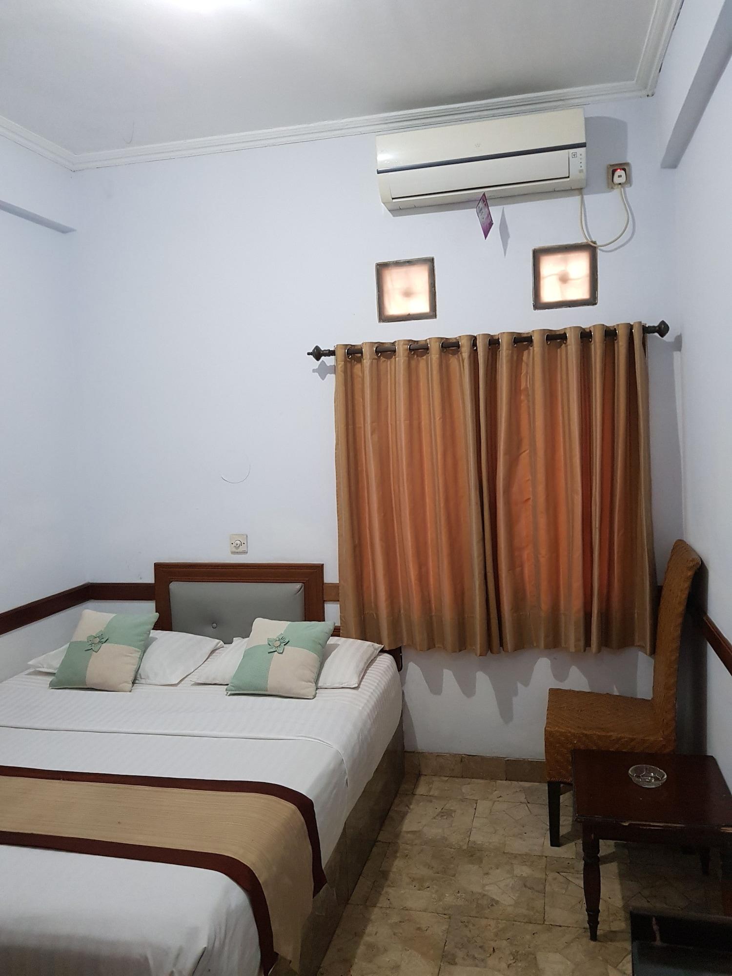 Oyo 1945 Hotel Bali Indah Bandung Zewnętrze zdjęcie