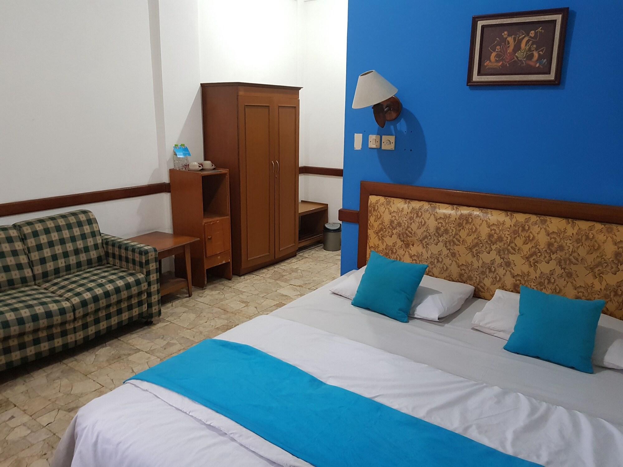 Oyo 1945 Hotel Bali Indah Bandung Zewnętrze zdjęcie