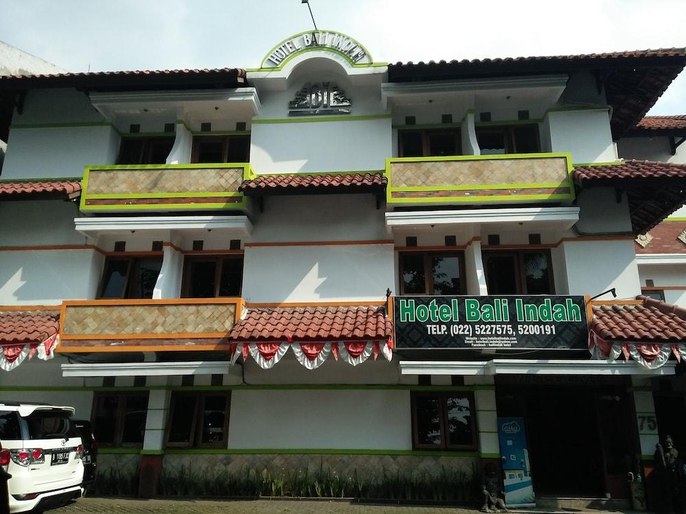 Oyo 1945 Hotel Bali Indah Bandung Zewnętrze zdjęcie