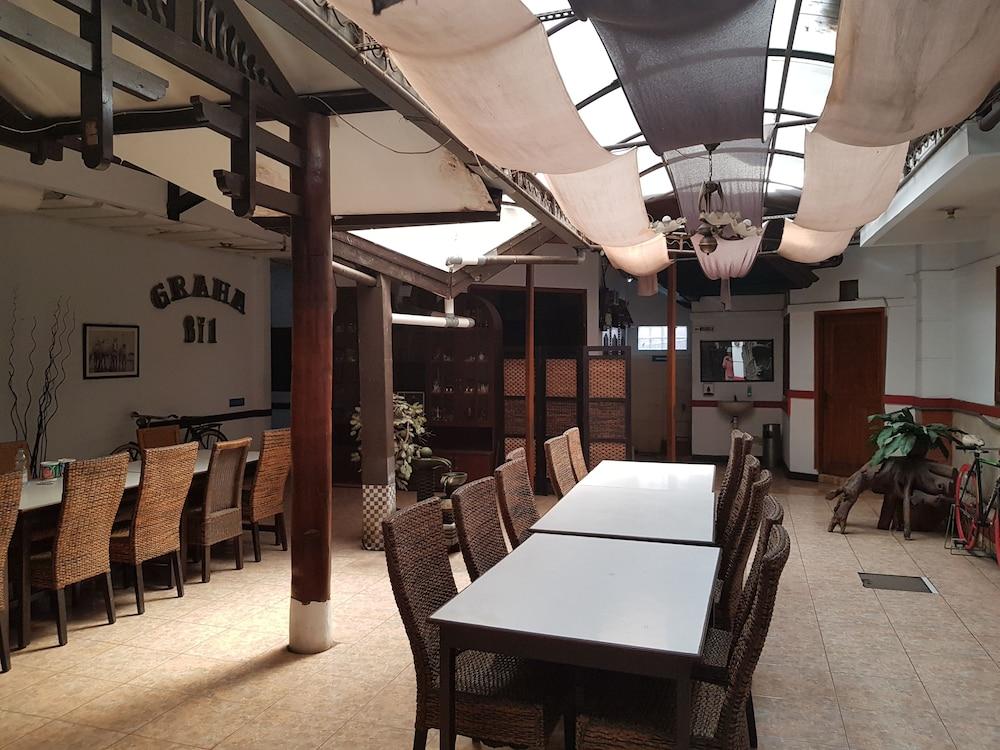 Oyo 1945 Hotel Bali Indah Bandung Zewnętrze zdjęcie