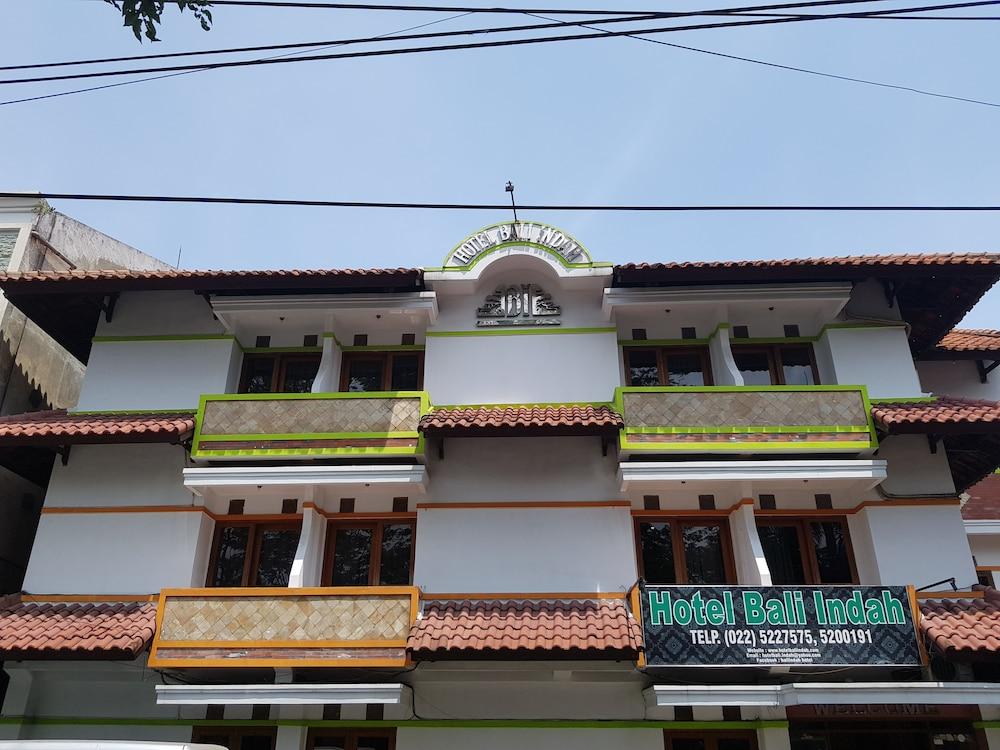 Oyo 1945 Hotel Bali Indah Bandung Zewnętrze zdjęcie