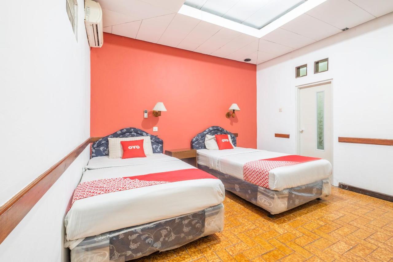 Oyo 1945 Hotel Bali Indah Bandung Zewnętrze zdjęcie