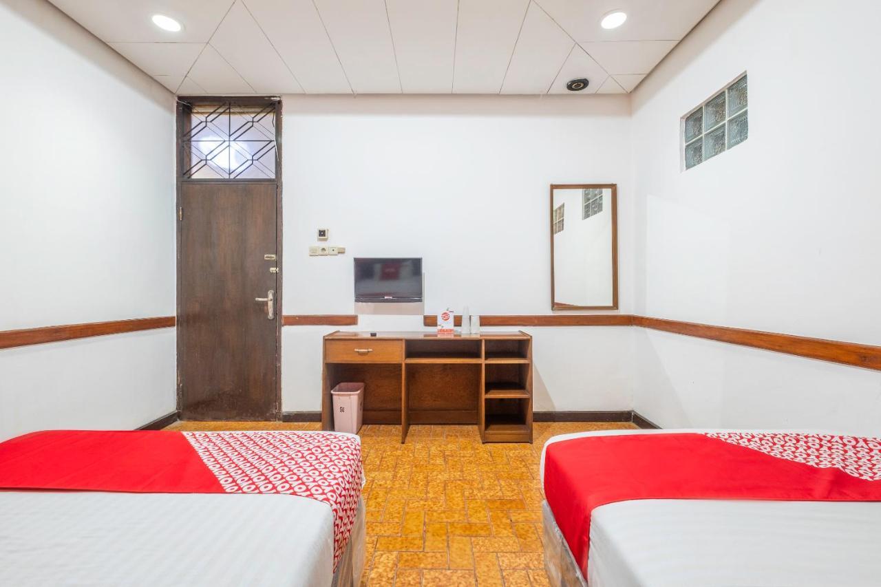 Oyo 1945 Hotel Bali Indah Bandung Zewnętrze zdjęcie
