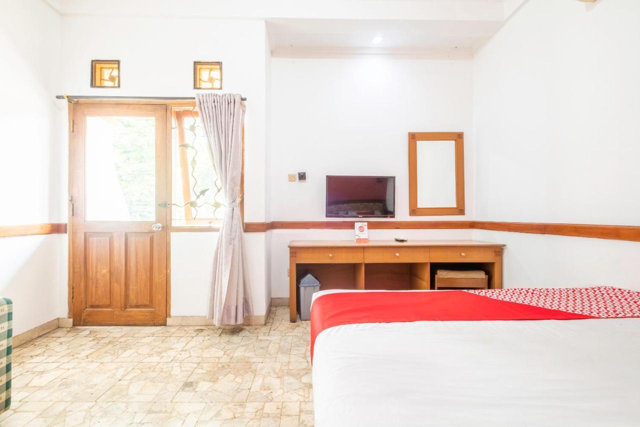 Oyo 1945 Hotel Bali Indah Bandung Zewnętrze zdjęcie