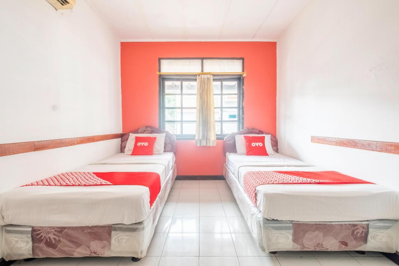 Oyo 1945 Hotel Bali Indah Bandung Zewnętrze zdjęcie